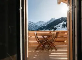 Chuenislodge3 neu&stilvoll, 2Balkone, echtes Bijou mit top-Aussicht