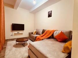 lovely modern 1,2 bedroom apartment in town, íbúð í Nakuru