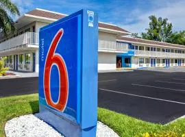 Motel 6 Dania Beach