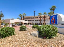 Motel 6-Palm Springs, CA - Downtown, khách sạn có tiện nghi dành cho người khuyết tật ở Palm Springs