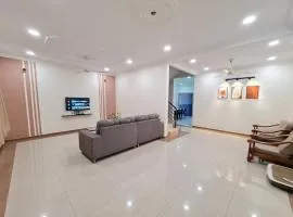 Air-home M9 Simpang near Aulong Econsave, 4BR, 10pax, Netflix