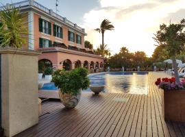 Hotel MR Les Rotes, hotel a Denia