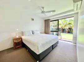 2NA At the doorstep of Hastings Street 2 bedroom