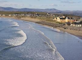 Sandhouse Hotel: Rossnowlagh şehrinde bir otel