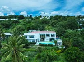 villa piscine à louer a DIEGO SUAREZ. MADAGASCAR