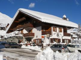 Santa San, hótel í Champoluc