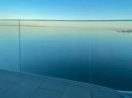 Amazing sea view apartment