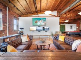 4K sqft LOFT Gym, TV Wall, Pool, Table Ping Pong, khách sạn ở Philadelphia