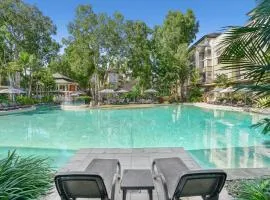 Belle Escapes 104 Swim-out Luxury Apartment in Palm Cove