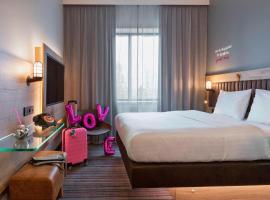 Moxy Katowice Airport, hotel con parcheggio a Pyrzowice