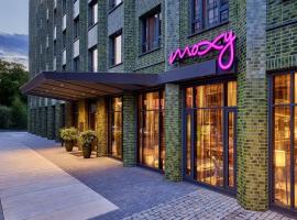 Moxy Cologne Muelheim, hotel v Kolíne