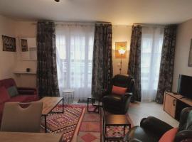 Spacious flat close to the railway station, hotel que admite mascotas en Troyes