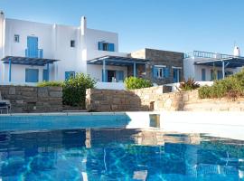 Pergola Paros Cycladic House by the Sea+Pool, hotel en Naousa