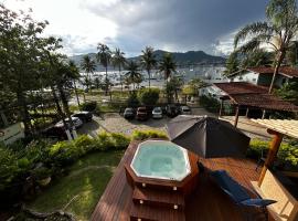 Casa Amarela, mullivanniga hotell sihtkohas Angra dos Reis