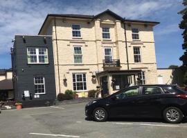 Padarn Hotel、ランベリスのホテル