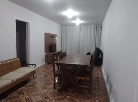 Apartamento amplo 10 mim da praia