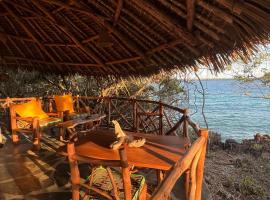 Bottle Cottage, chalé alpino em Shimoni