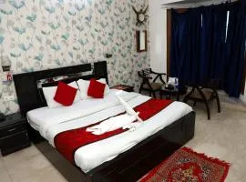 Hotel Ashray Noida