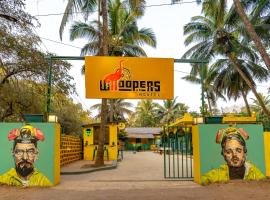 Whoopers Hostel Anjuna, Goa, מלון באנג'ונה