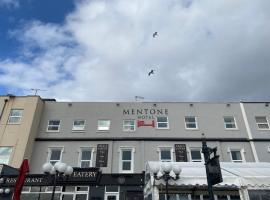 Bay view rooms at Mentone Hotel, hotel v mestu Weston-super-Mare