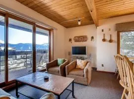 1 Br With Amazing Views Of Mountain Range & Wood Creek Condo