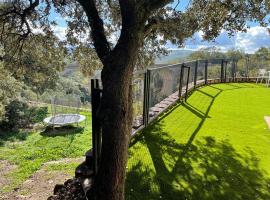 Viesnīca ar baseinu Mirador del Río pilsētā Mirafloresa de la Sjerra