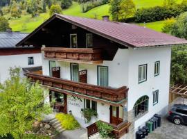 Chalet Charlotte, casa a Fusch an der Glocknerstrasse