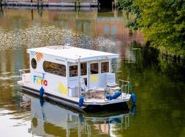 Hausboot FIONA im Yachthafen Berlin-Schmöckwitz auf der Spree und dem Müggelsee von Anfang April bis Ende Oktober, hotel de playa en Berlín