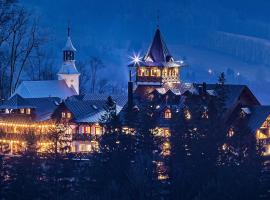 Hotel Křížový vrch، فندق في جيسينيك