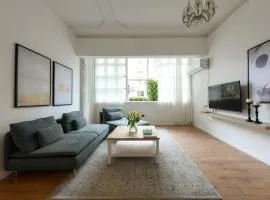 Homey & Spacious 2BR Apt in the Heart of Tel-Aviv by Sea N' Rent