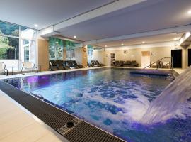 Hotel SPA Husseren Collections - Proche Colmar - Eguisheim，埃圭斯海姆的SPA 飯店