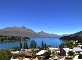 Earnslaw Lodge