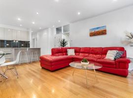 Tranquil apartment in the city, hótel í Newcastle