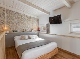 Loft 35 - private parking, huvila kohteessa Quartu SantʼElena