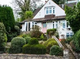 Luxury Central Bmth House with Hot Tub. Stunning!