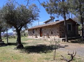 Holiday Accommodation, Serra da Estrela - Casa Cabeço do Barragão, hotell i Fundão