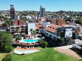 Hotel El Condado, hotel din Villa Carlos Paz