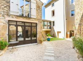 La Parenthèse, chambres d'hôtes, hotel con estacionamiento en Rochegude-Drome