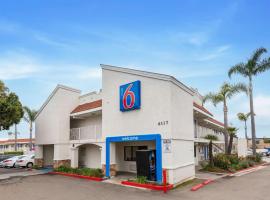 Viesnīca Motel 6-Carlsbad, CA - East Near LEGOLAND pilsētā Kārlsbāda