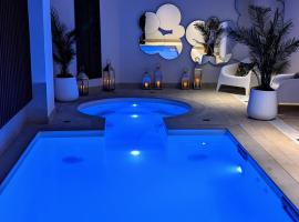 Hotel Villa Romantic & Spa، فندق في باريس