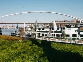 Botel Maastricht