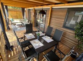 Mobile Home La Vida, hotel em Biograd na Moru