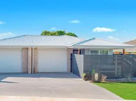 52a Chalmers Street Flynns Beach