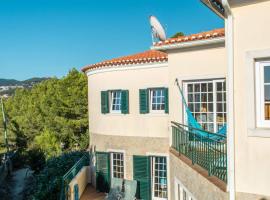 Amazigh Guincho Rooms & Dorms, hotel en Cascais