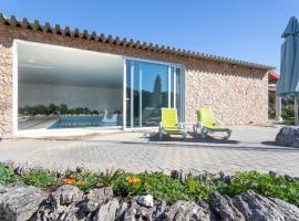 Casa Monteiro - Piscina Interior Aquecida, viešbutis mieste Santarenas