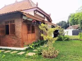 nDalem Julang Bogor - Javanese House 2Bedroom