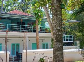 Molly's Hostel, hotel en Varkala