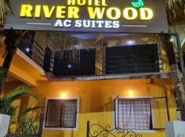 Joel's River Wood, aparthotel in Pernem