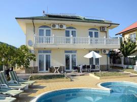 Вила Жаклин - Private House Jaklin with Pool, viešbutis mieste Sveti Vlas