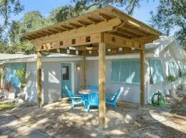 Shady Oaks Beach House With Beautiful Ocean Views!